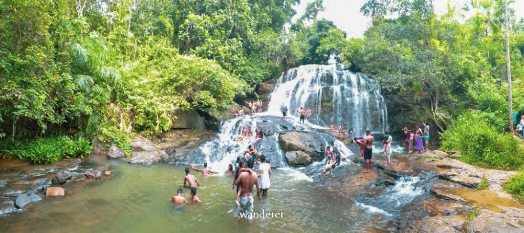 Visitors come on weekends, so it becomes crowded on weekends